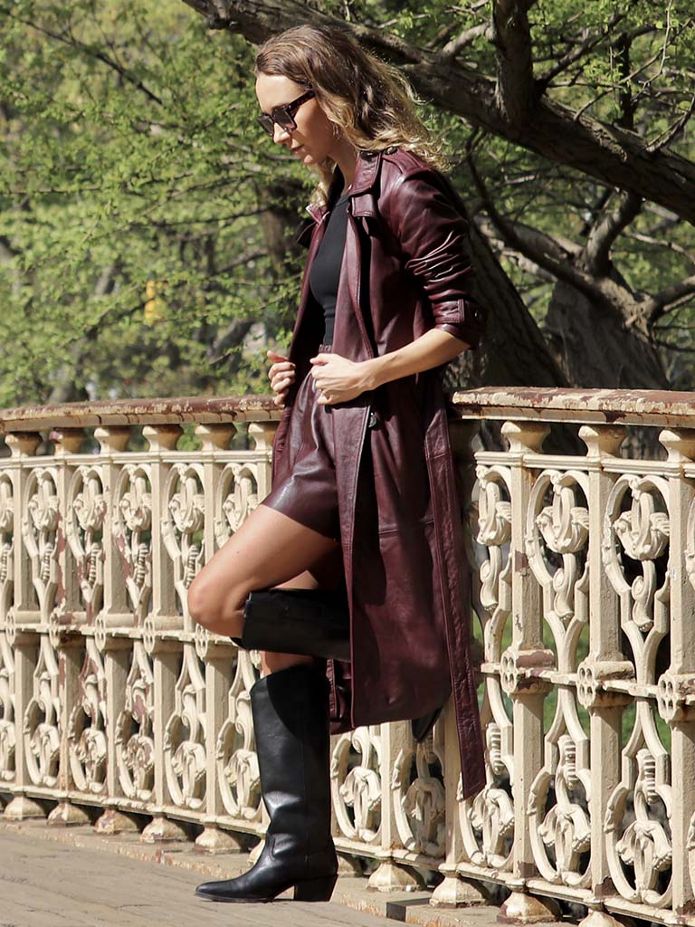 Trench cuero Burdeo