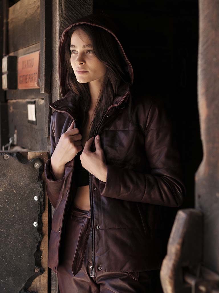 Puffa cuero pandora burdeo