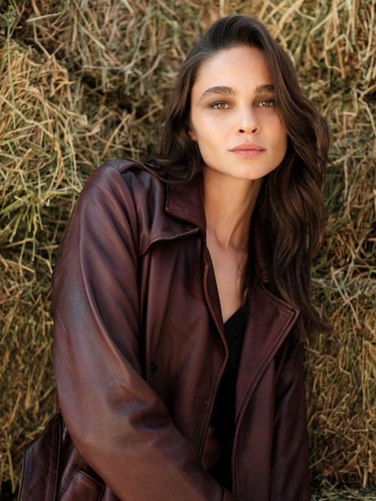 Trench cuero Burdeo