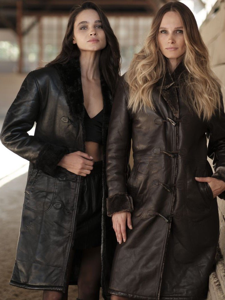 Abrigo Chiporro Baobab Cafe en cuero premium — BOR Boutique