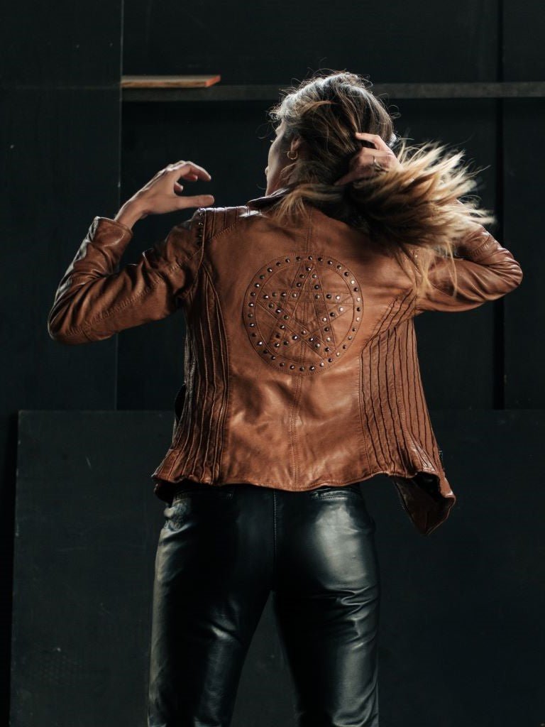 Biker Cuero Estrella Camel - Bor spa