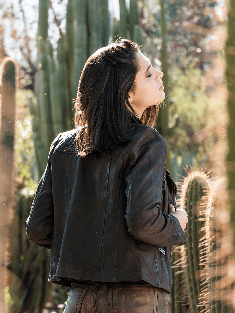Chaqueta biker de cuero gastado