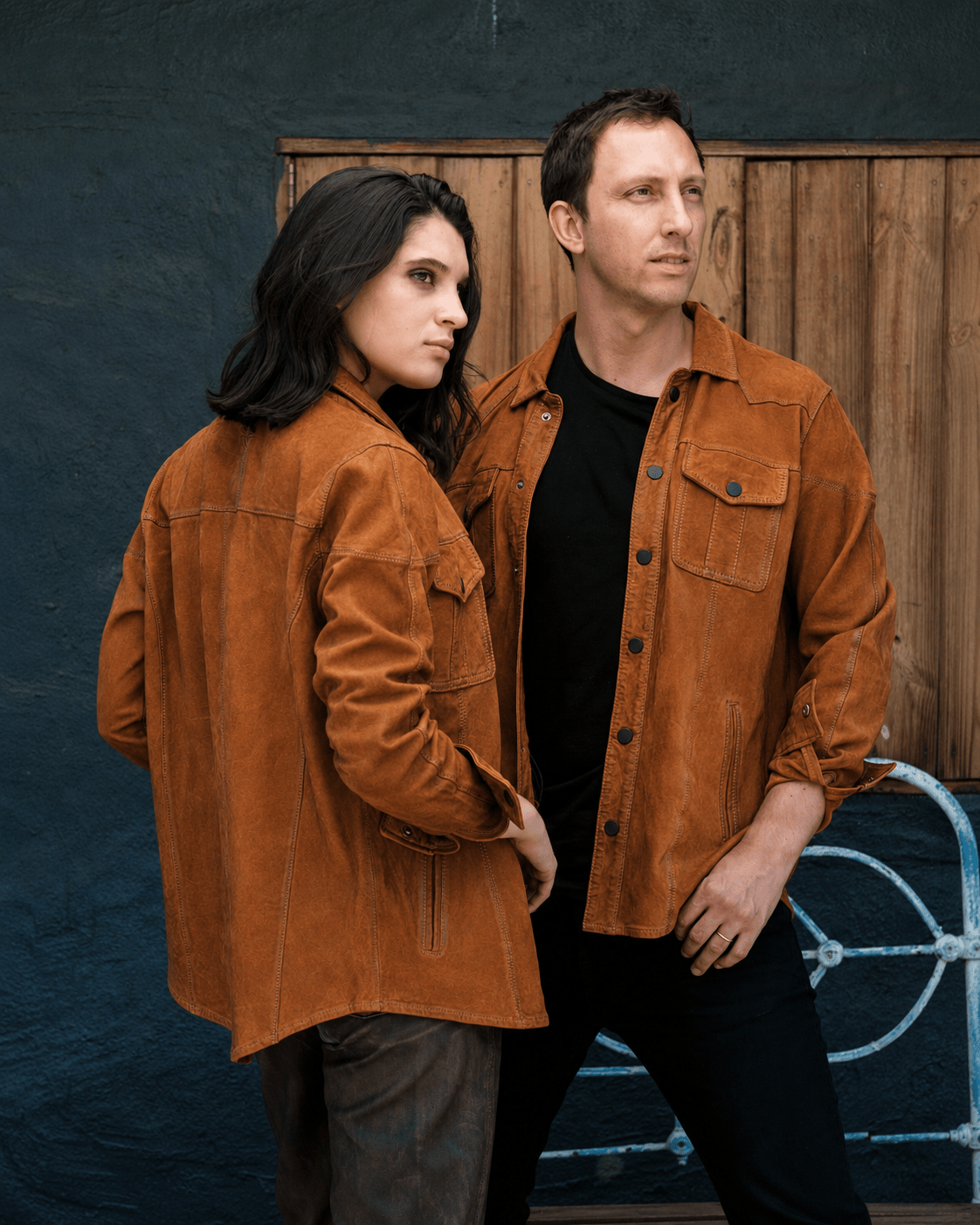 Camisa de Cuero Guayacan Caramelo Nobuck Unisex - Bor spa