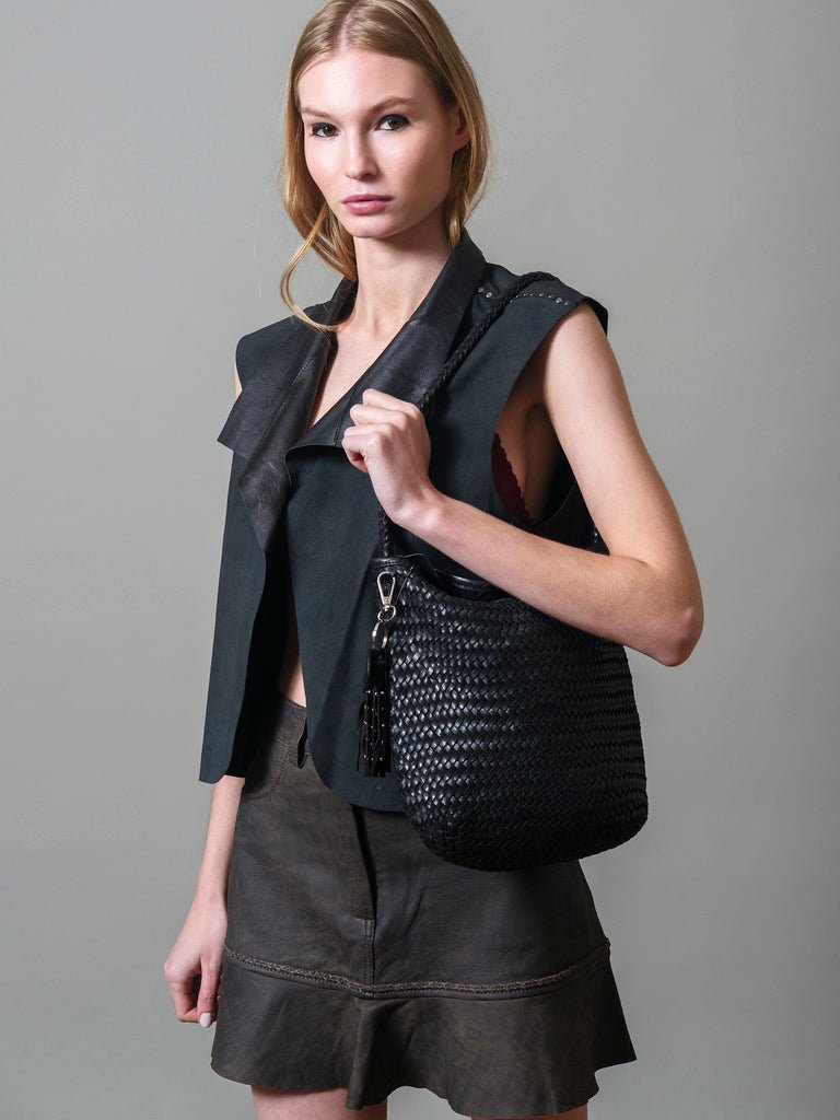 Cartera Cuero Trenzada Color Negro - Bor spa