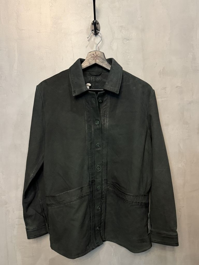 Chaqueta Manio Verde Botella en cuero premium — BOR Boutique