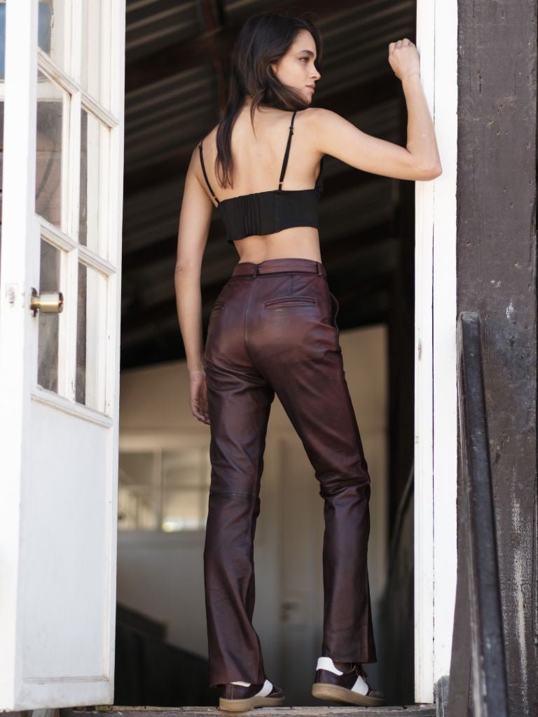 Pantalon Cuero Flair Burdeo - Bor spa