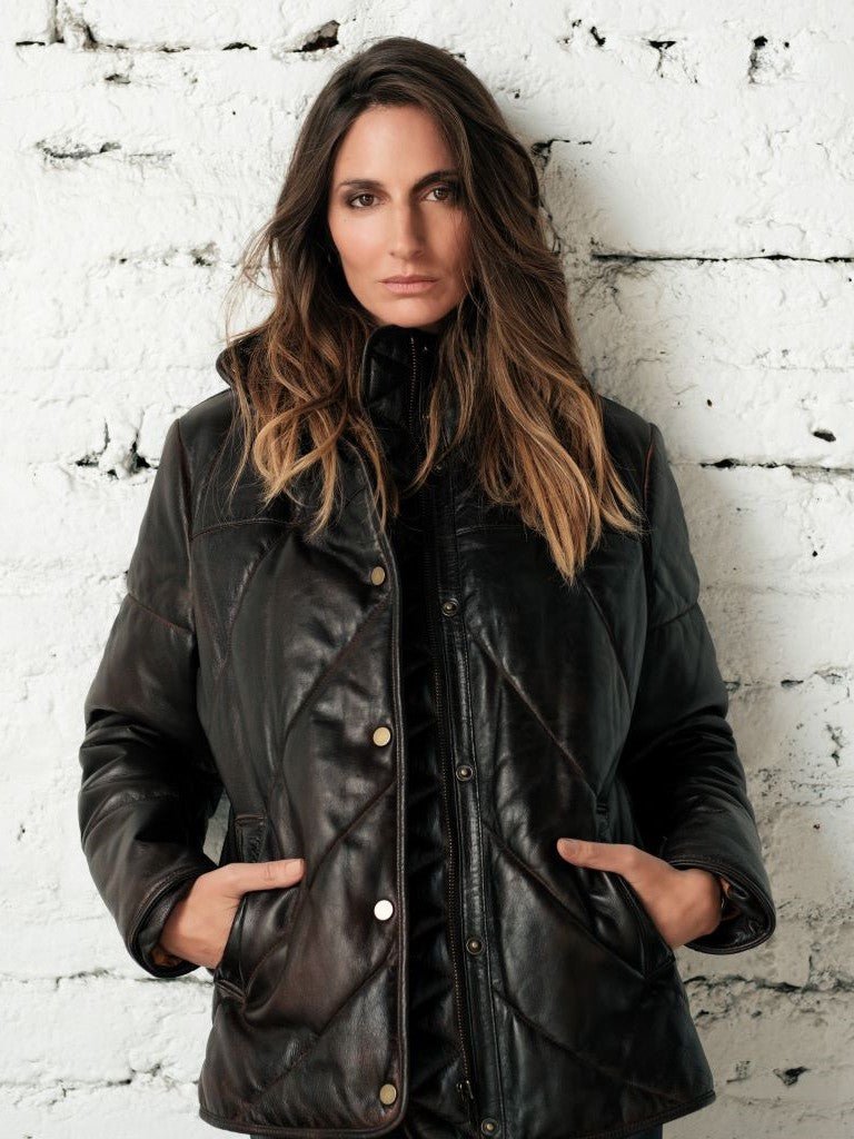 Puffa cuero Café - Bor spa