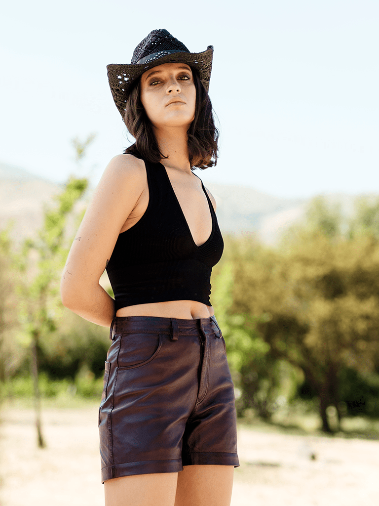 Short de Cuero Sienna Burdeo - Bor spa