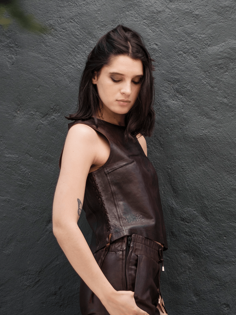 Top Cuero Sabina Sedona Burdeo en cuero premium — BOR Boutique